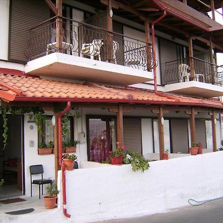 Vassilis Guesthouse Rapsáni Extérieur photo